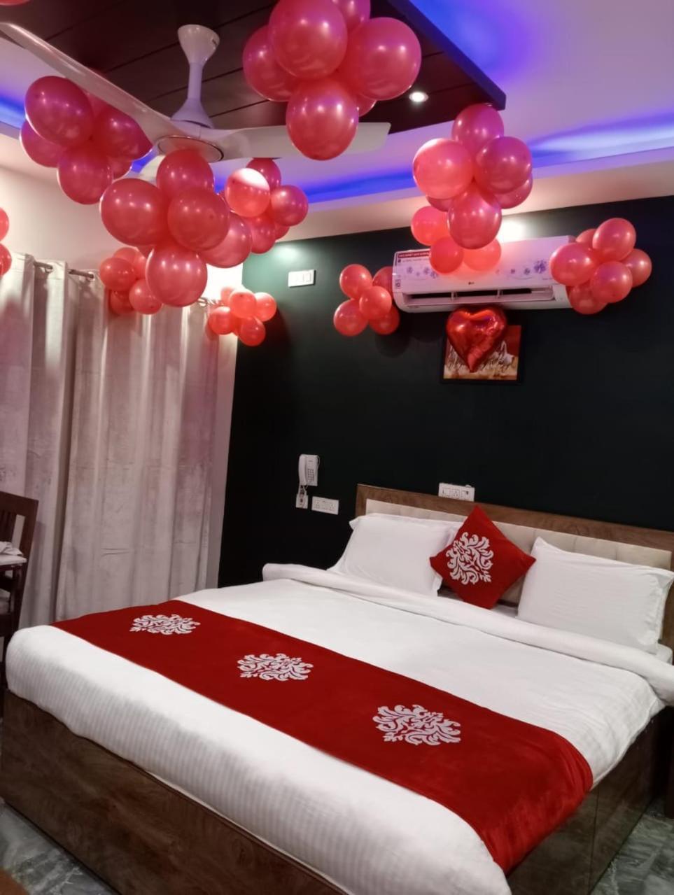 Hotel The Swiss Residency Greater Noida Zewnętrze zdjęcie
