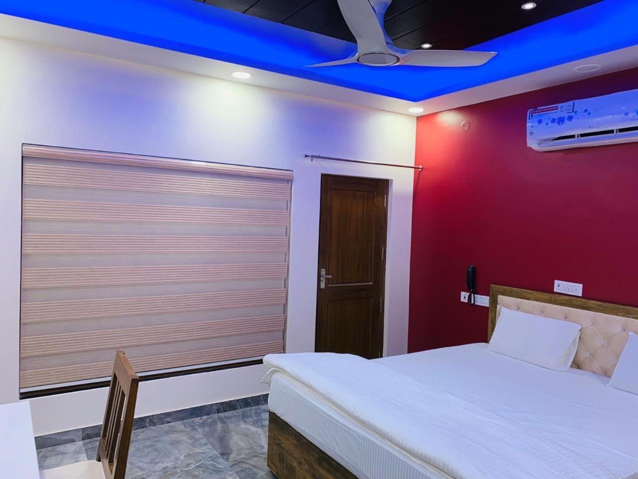 Hotel The Swiss Residency Greater Noida Zewnętrze zdjęcie